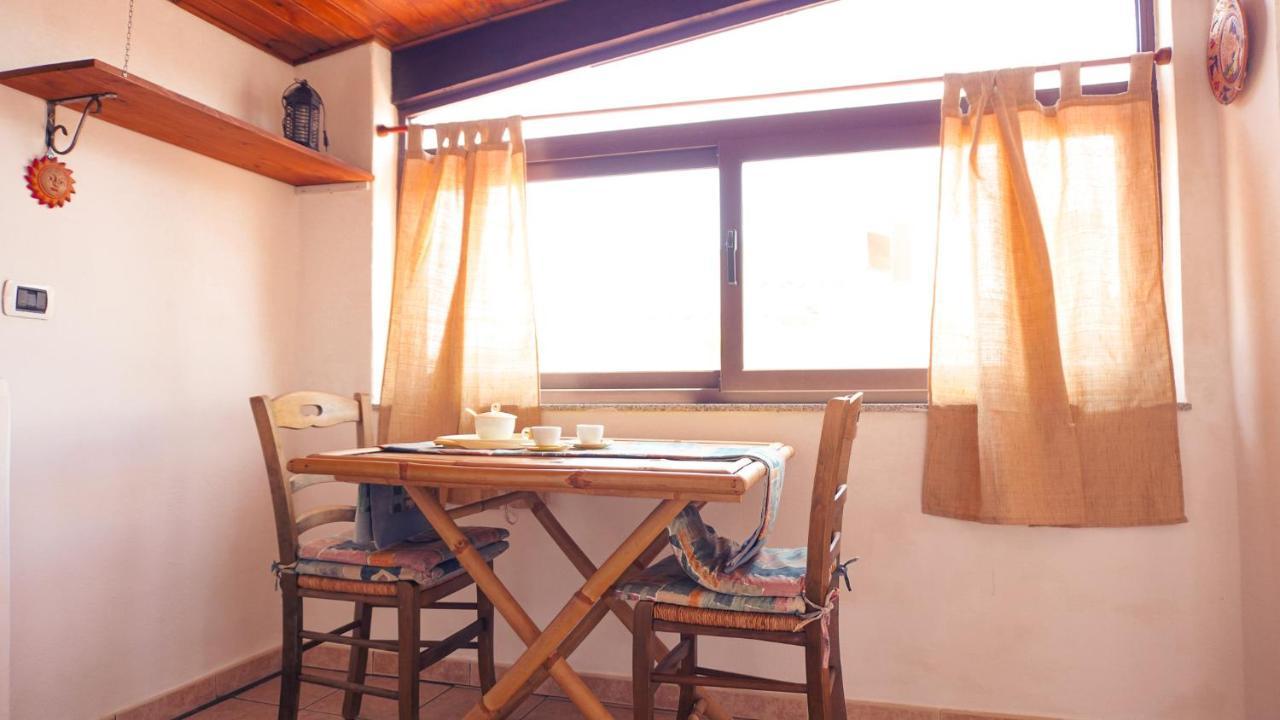 Pm 12 Via Achille Grandi Guest House Alghero Exterior photo